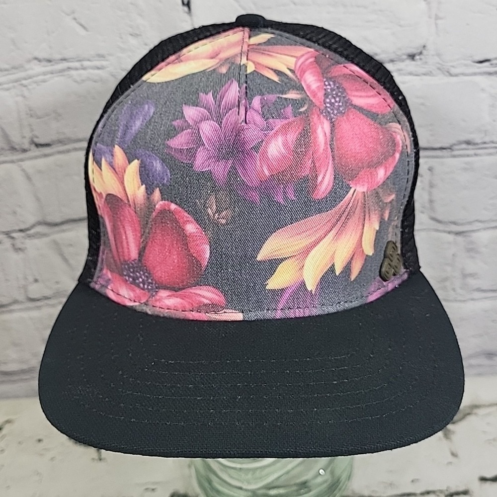 G & L Positive Goods Floral Trucker Hat, Cap Snapback Mesh‎ Black Recycled